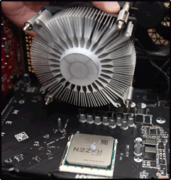 Centering the heat sink on top of the processor